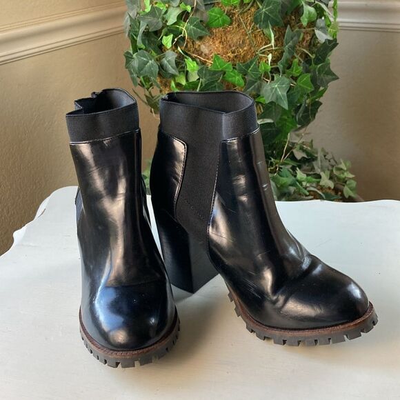 Steve Madden Black Ankle Boots - Picture 8 of 16